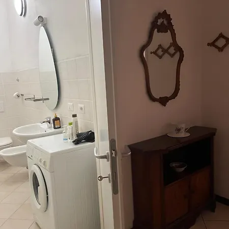 Bilocale Inzani * Parma